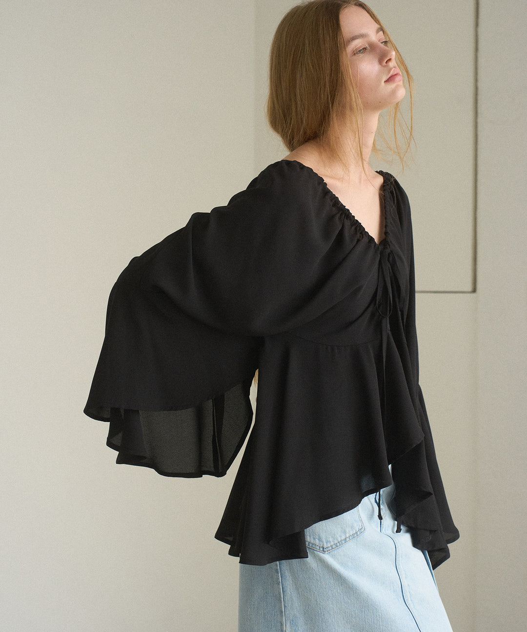 Airy Ciffon Gather Blouse