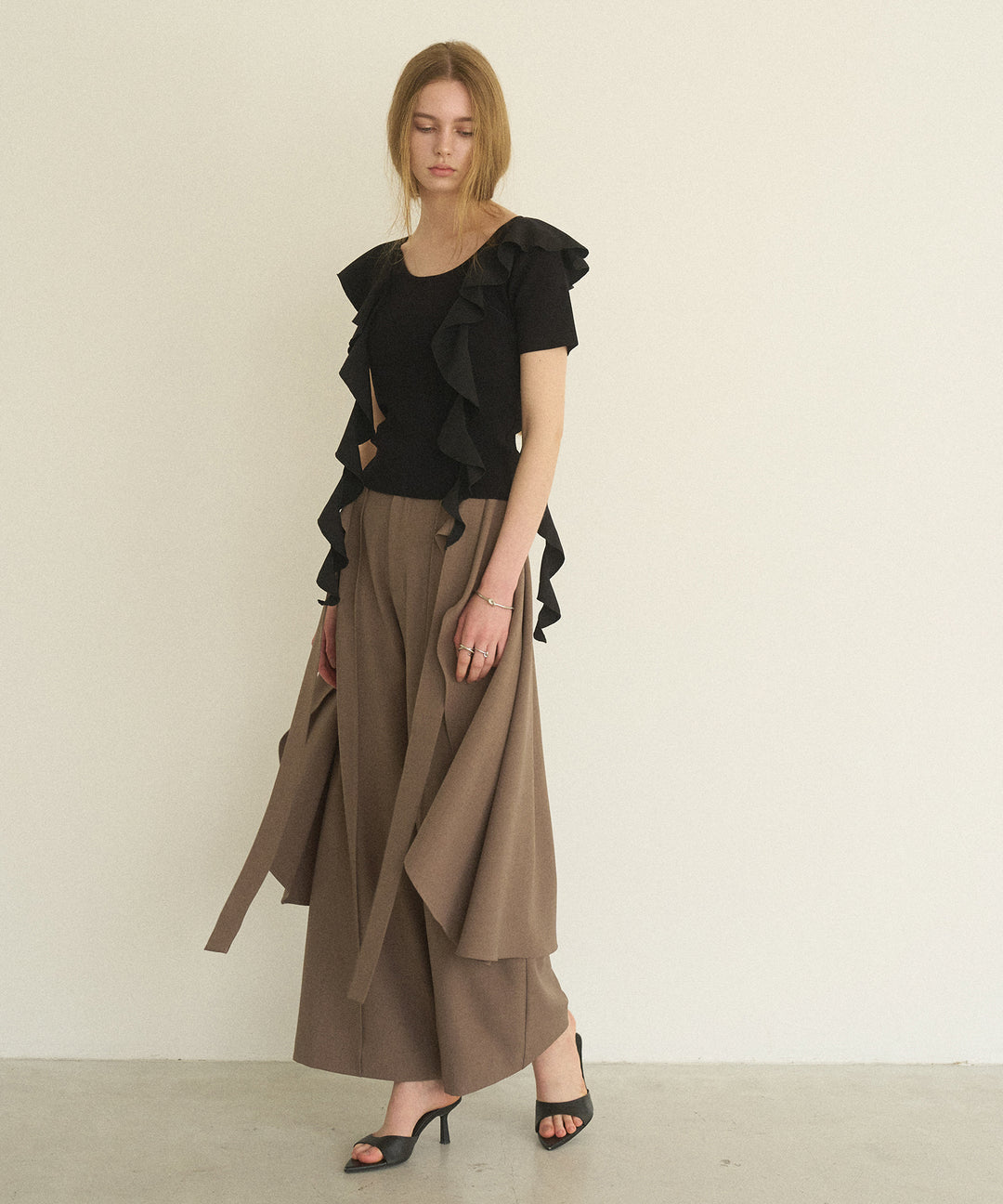 Cape Ribbon Pintuck Pants