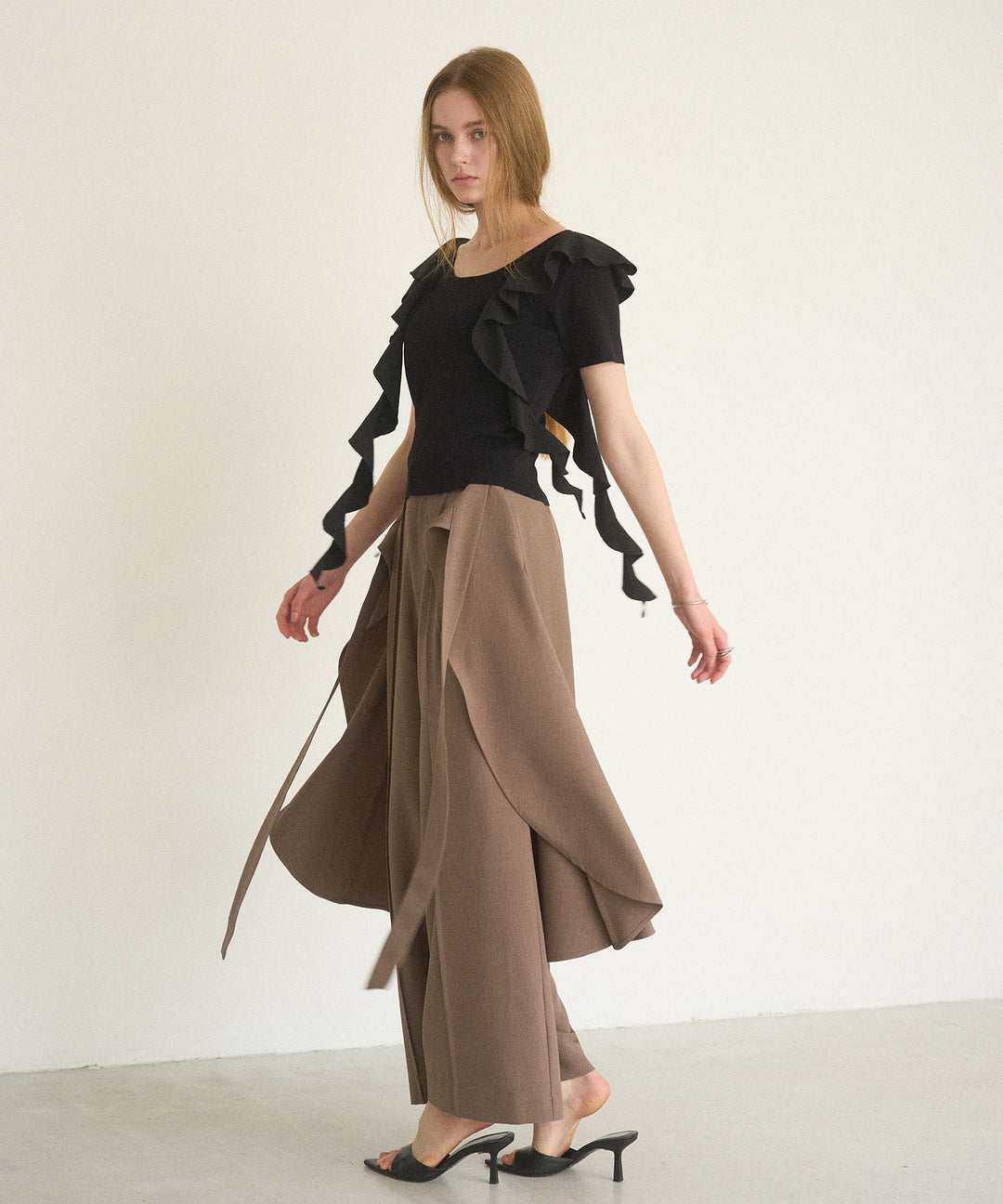 Cape Ribbon Pintuck Pants