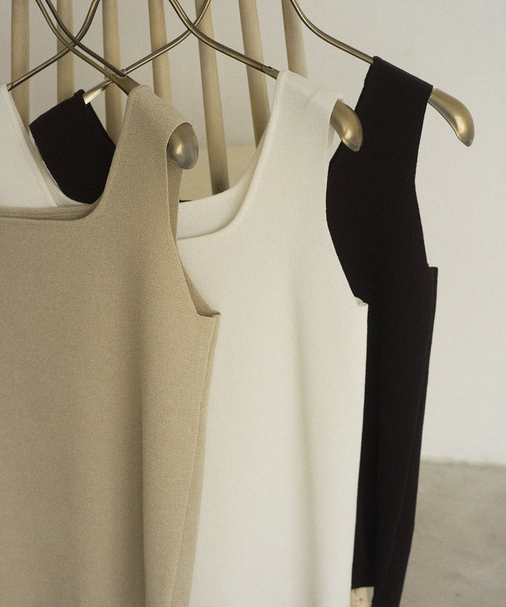 Square Dry Knit Sleeveless Top