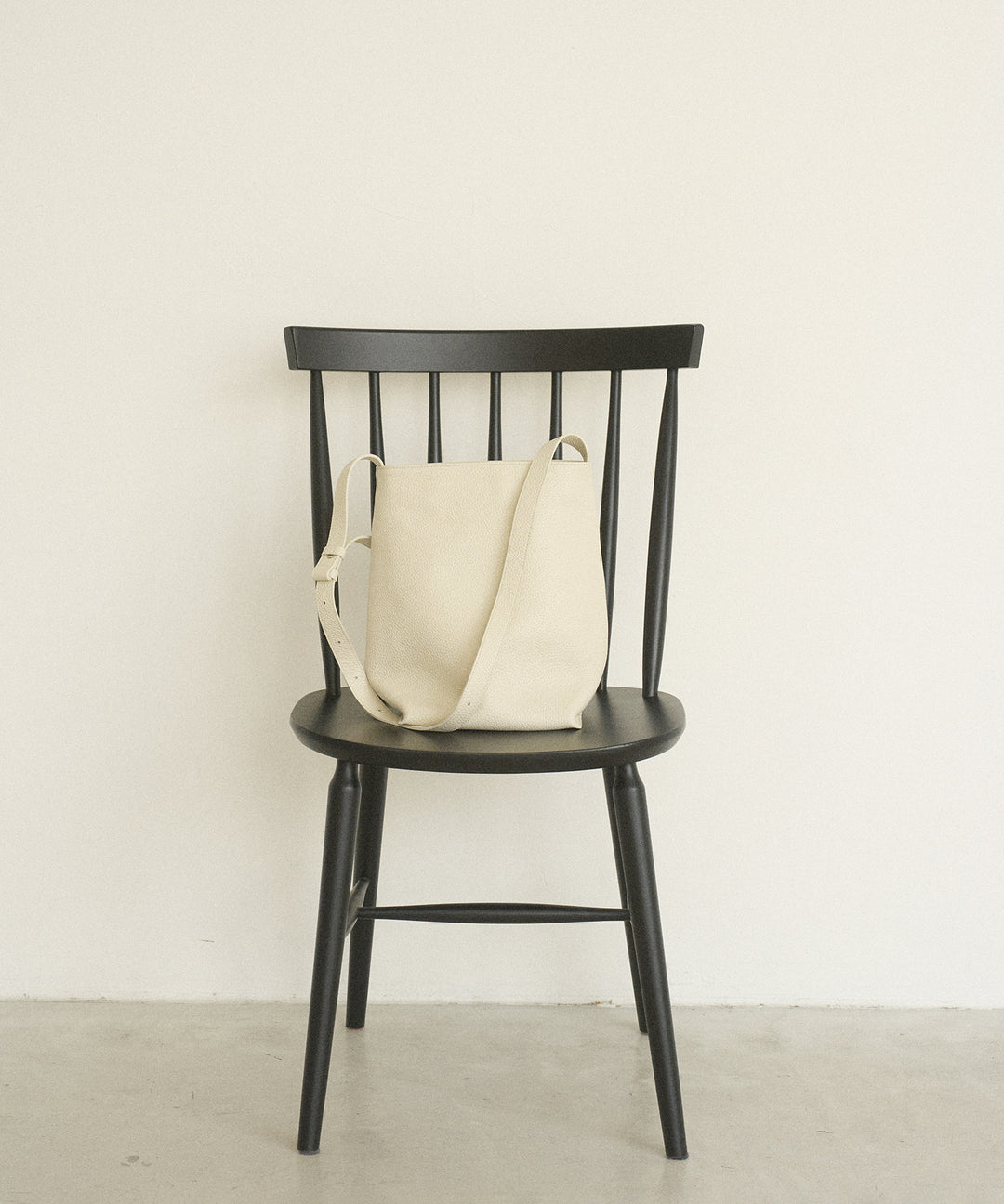 【NCSSRY】Square Tote Bag (Ivory)