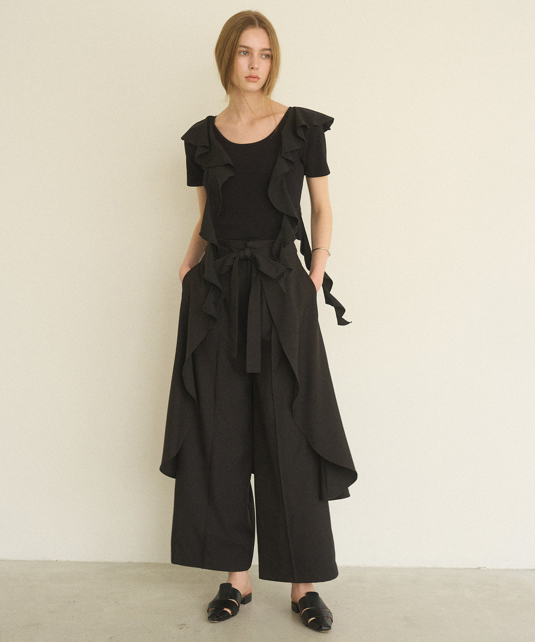 Cape Ribbon Pintuck Pants