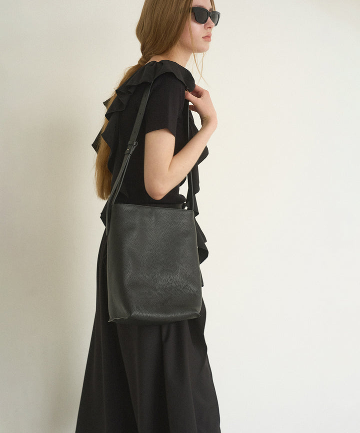 【NCSSRY】Square Tote Bag (Black)