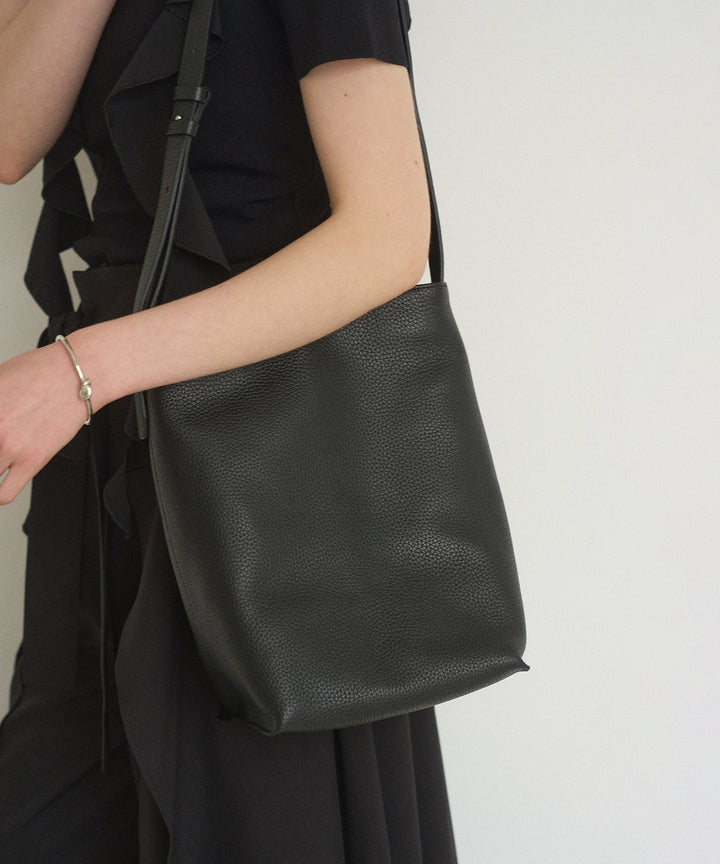 【NCSSRY】Square Tote Bag (Black)
