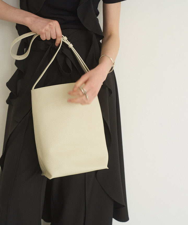 【NCSSRY】Square Tote Bag (Ivory)