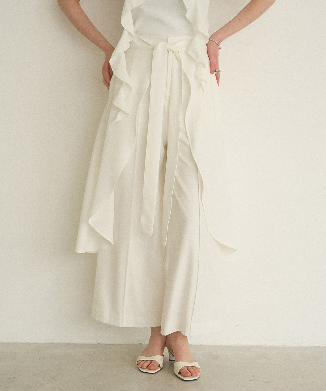 Cape Ribbon Pintuck Pants