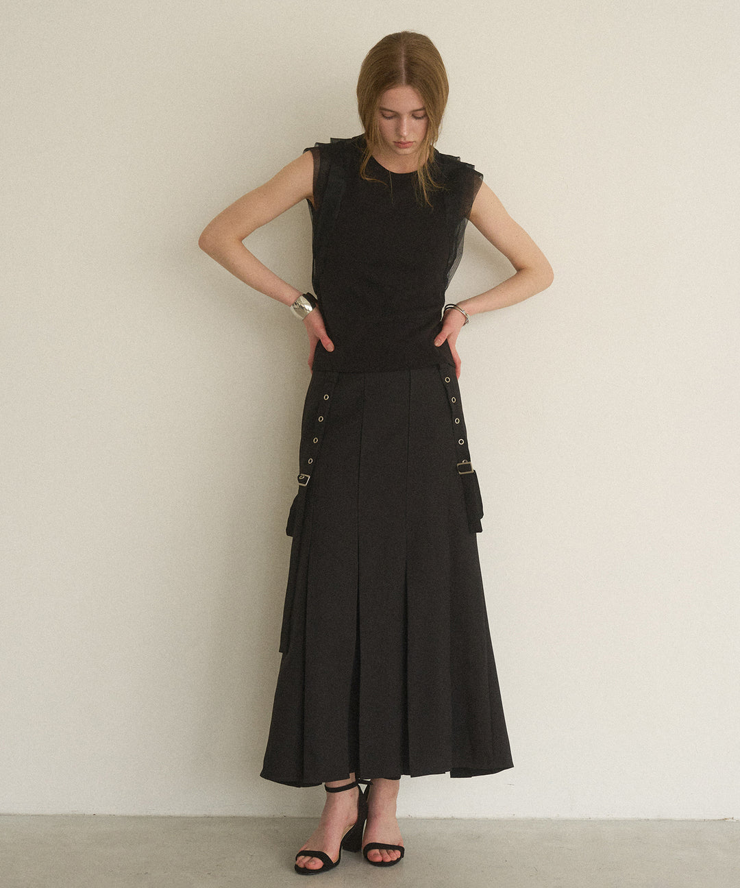 Box Tuck Suspend Skirt