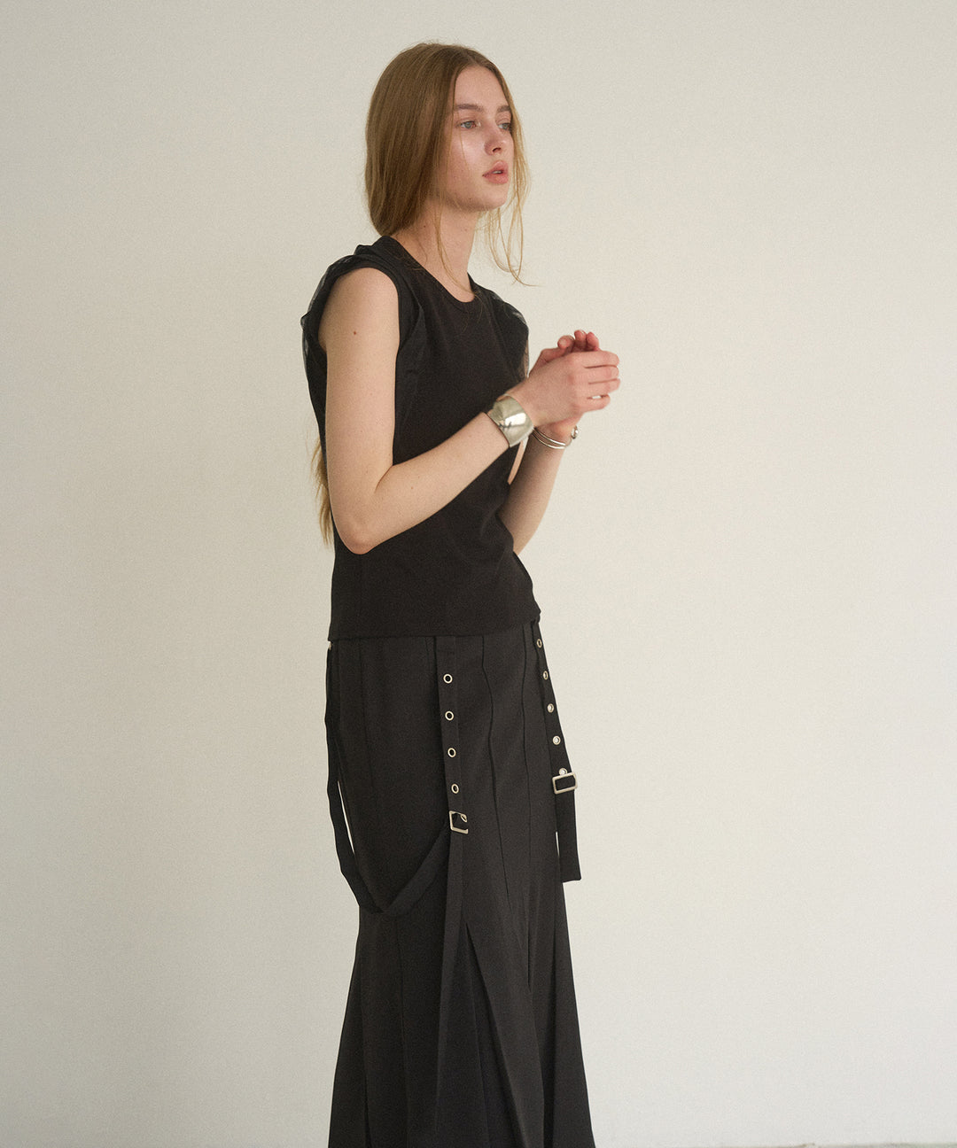 Box Tuck Suspend Skirt