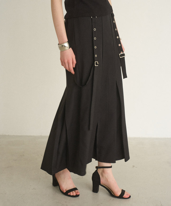 Box Tuck Suspend Skirt