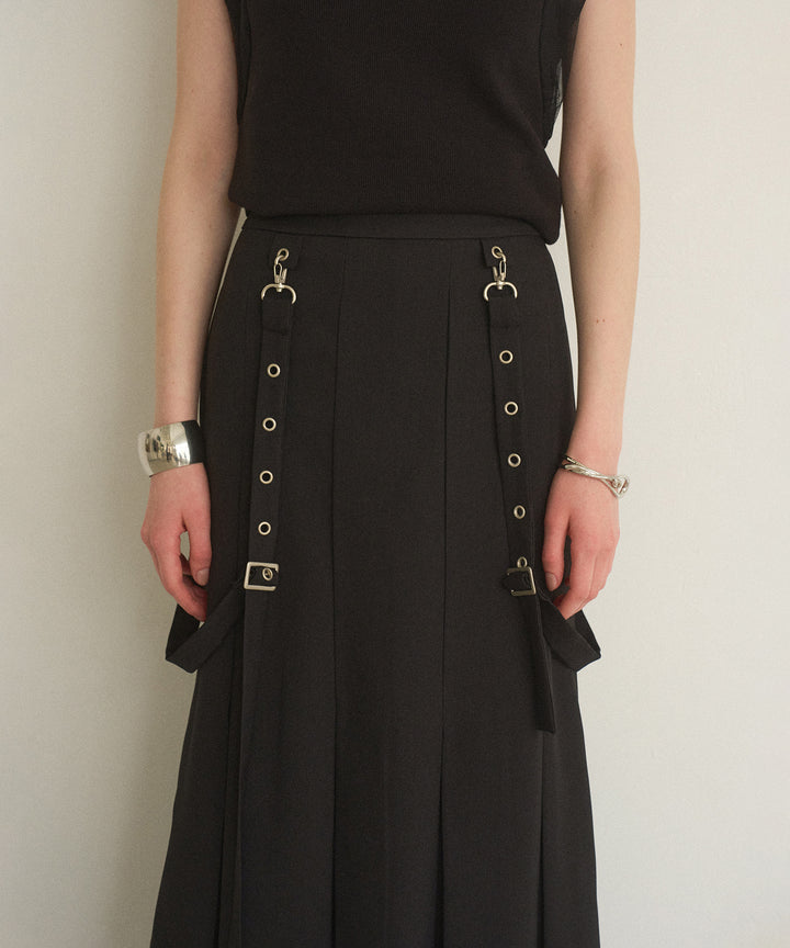 Box Tuck Suspend Skirt