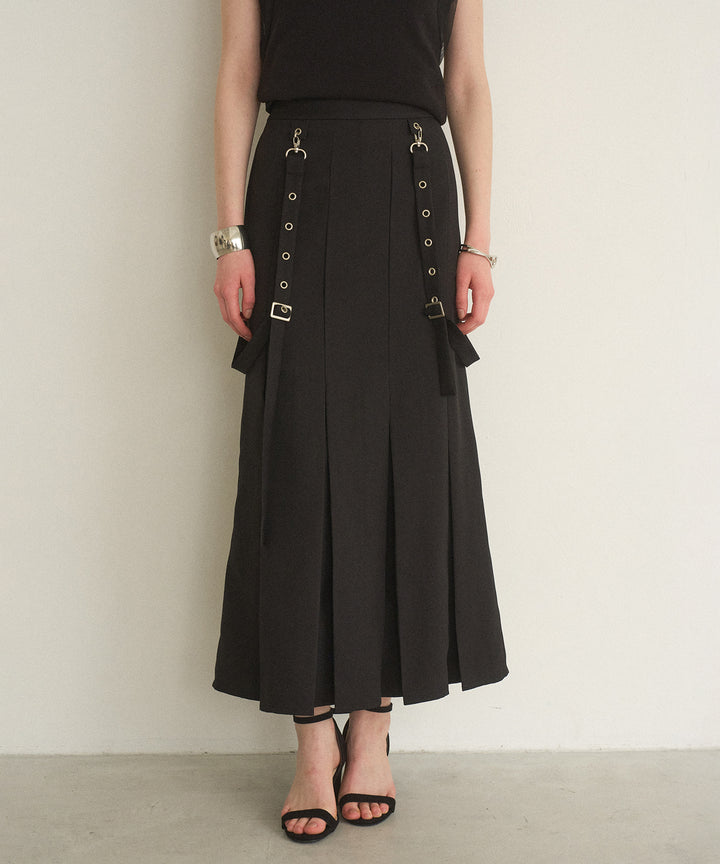 Box Tuck Suspend Skirt