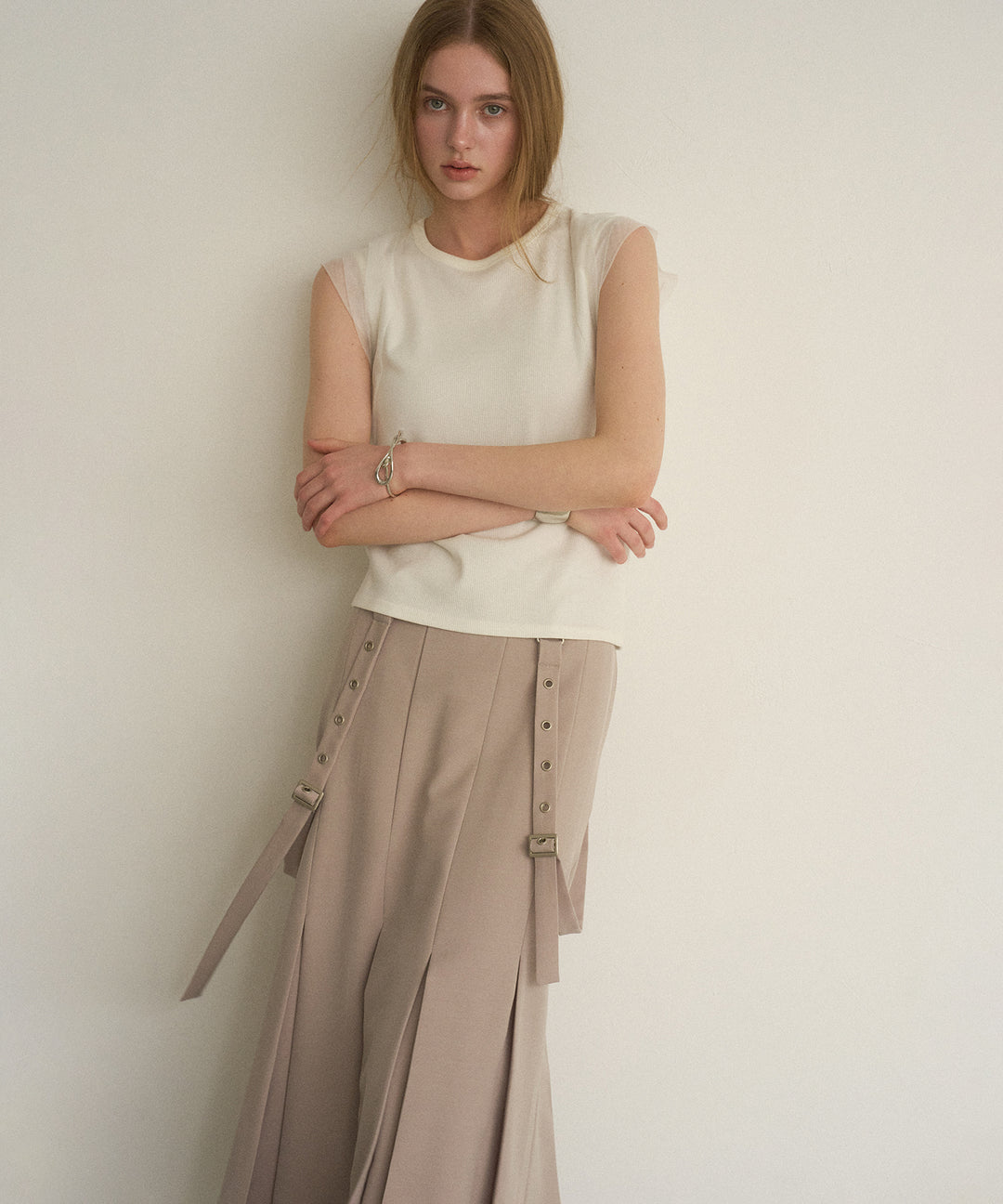 Box Tuck Suspend Skirt