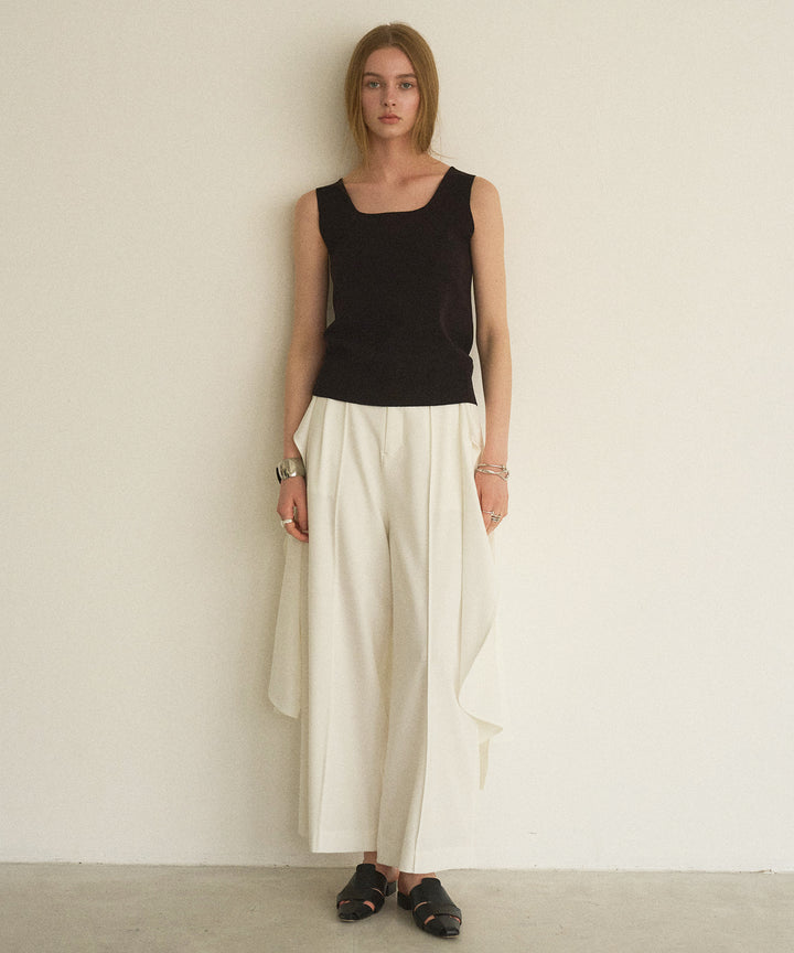 Square Dry Knit Sleeveless Top