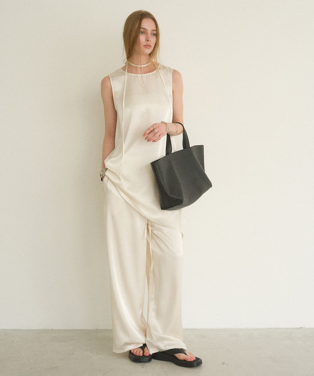 【NCSSRY】Wide Bag Big (Black)