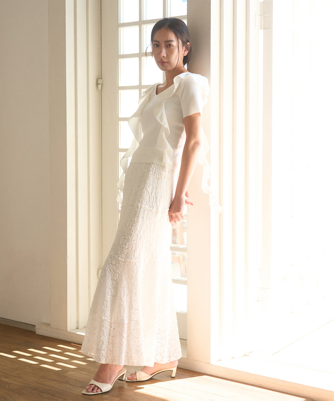 Stretch Bumpy Lace Skirt
