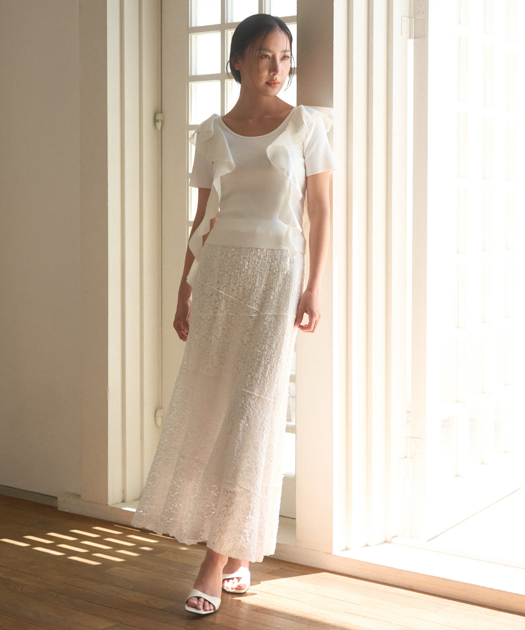 Stretch Bumpy Lace Skirt