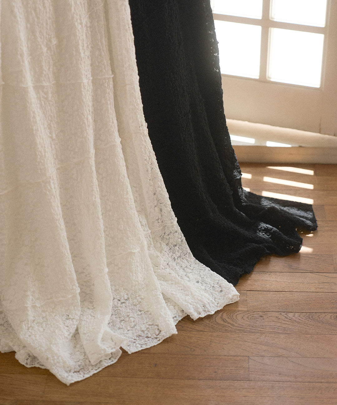Stretch Bumpy Lace Skirt