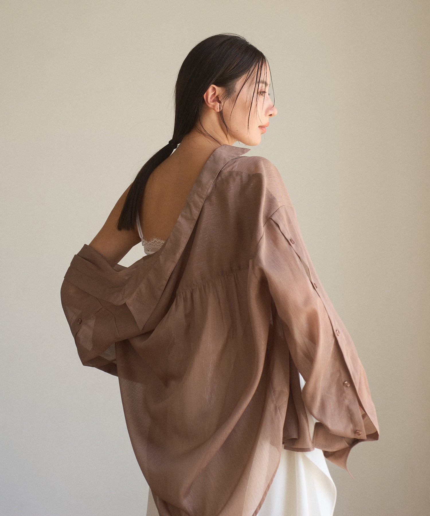 【mieli invariant 】ガウンタッチロングトップス MIELI_0430SP__sunwei.jpg?v=