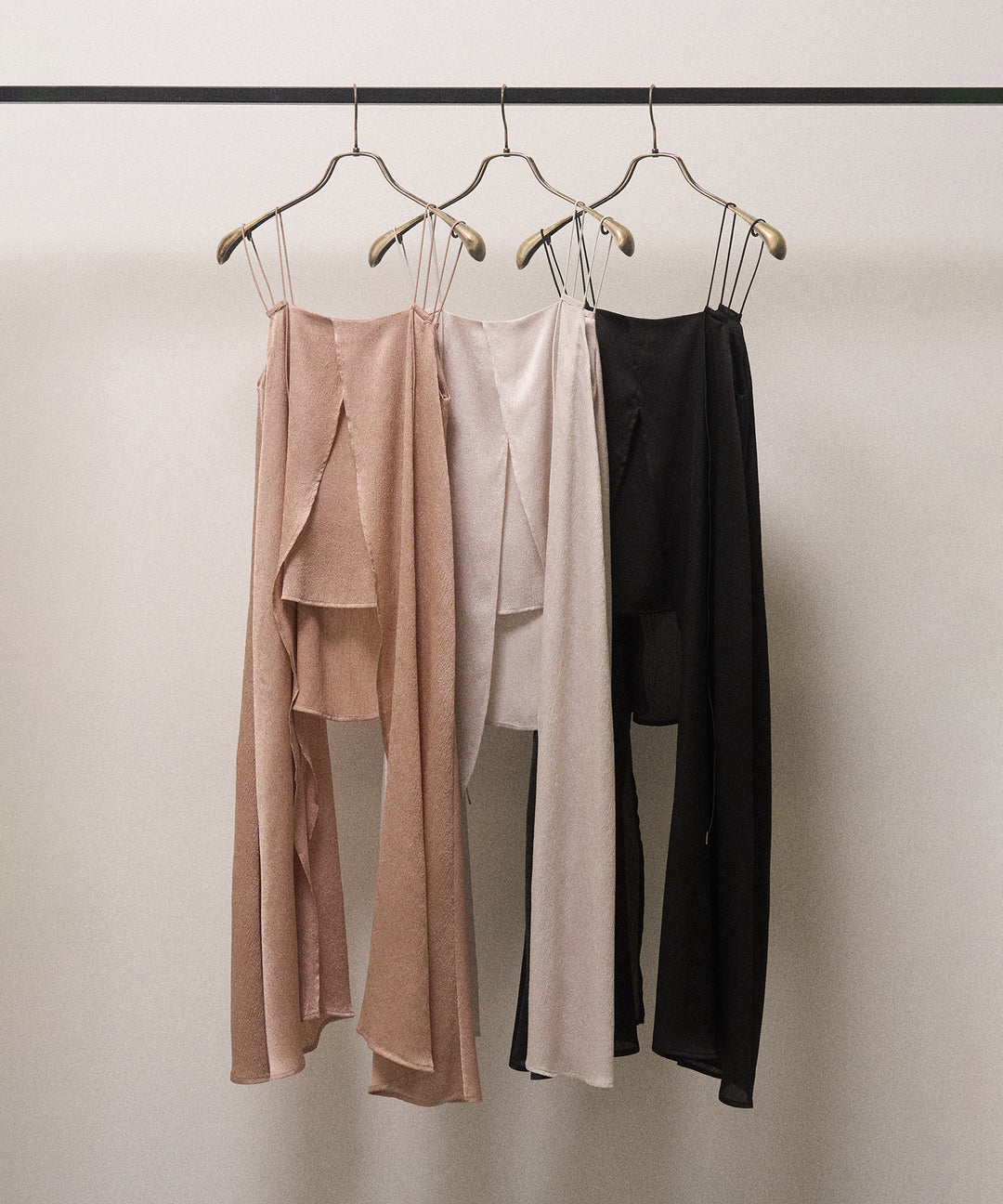 Crinkle Satin Layered C/A
