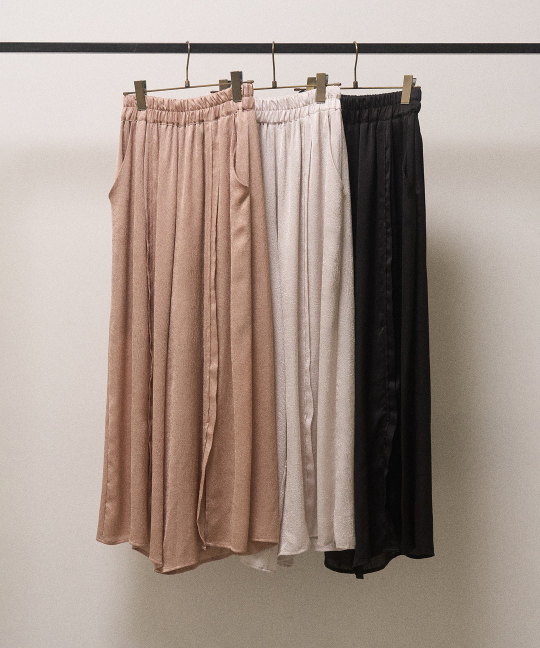 Crinkle Satin Wide Pants
