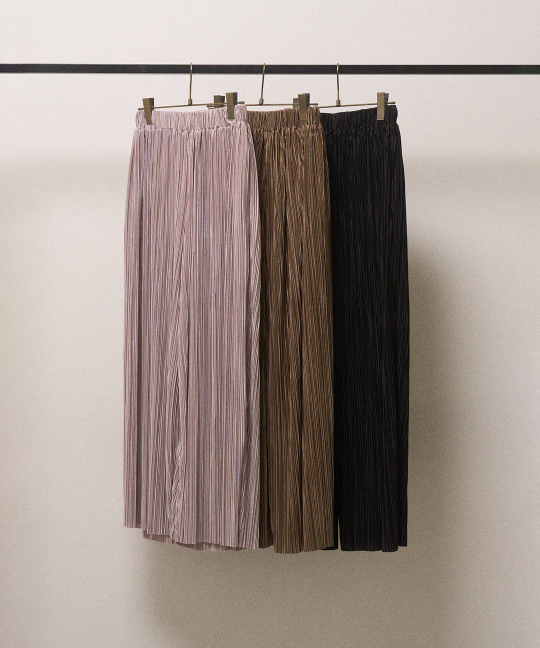 River Pleat Wide Pants