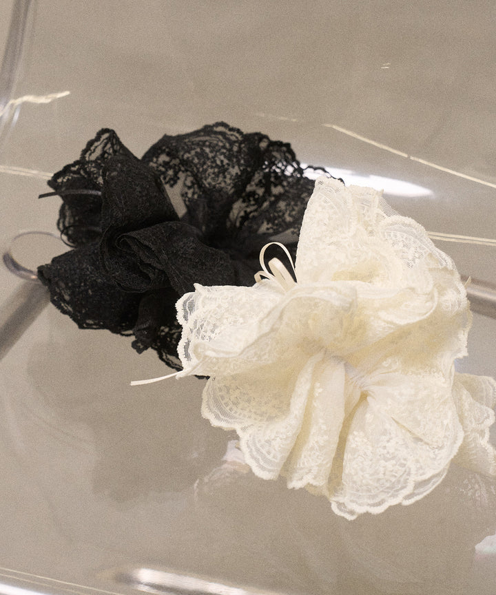 ANTIQUE W LACE Chou Chou