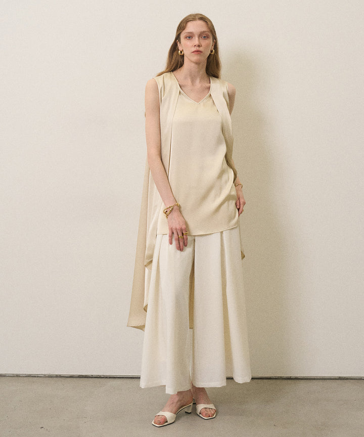Wide Tuck Belt Flare Slacks