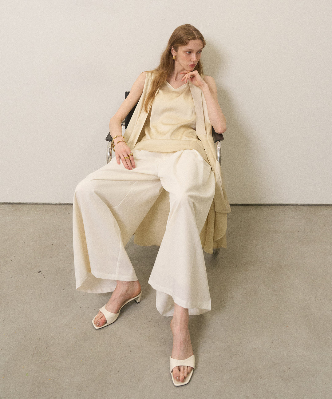 Wide Tuck Belt Flare Slacks