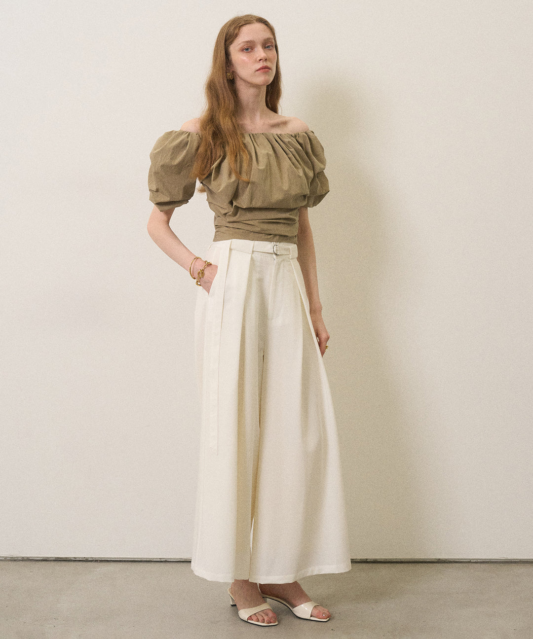 Wide Tuck Belt Flare Slacks