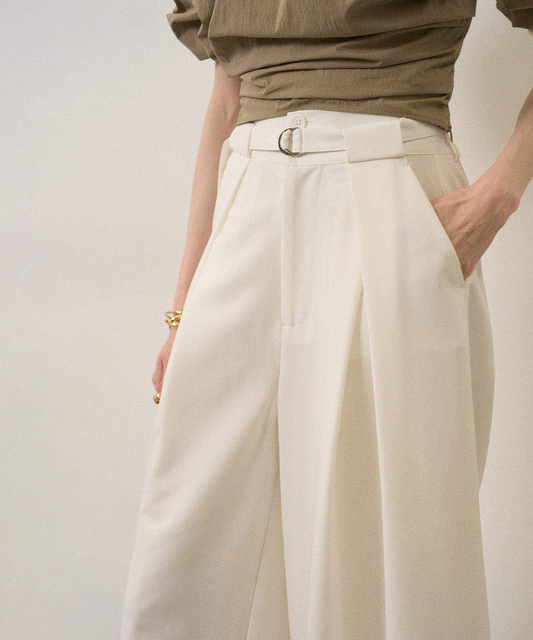 Wide Tuck Belt Flare Slacks
