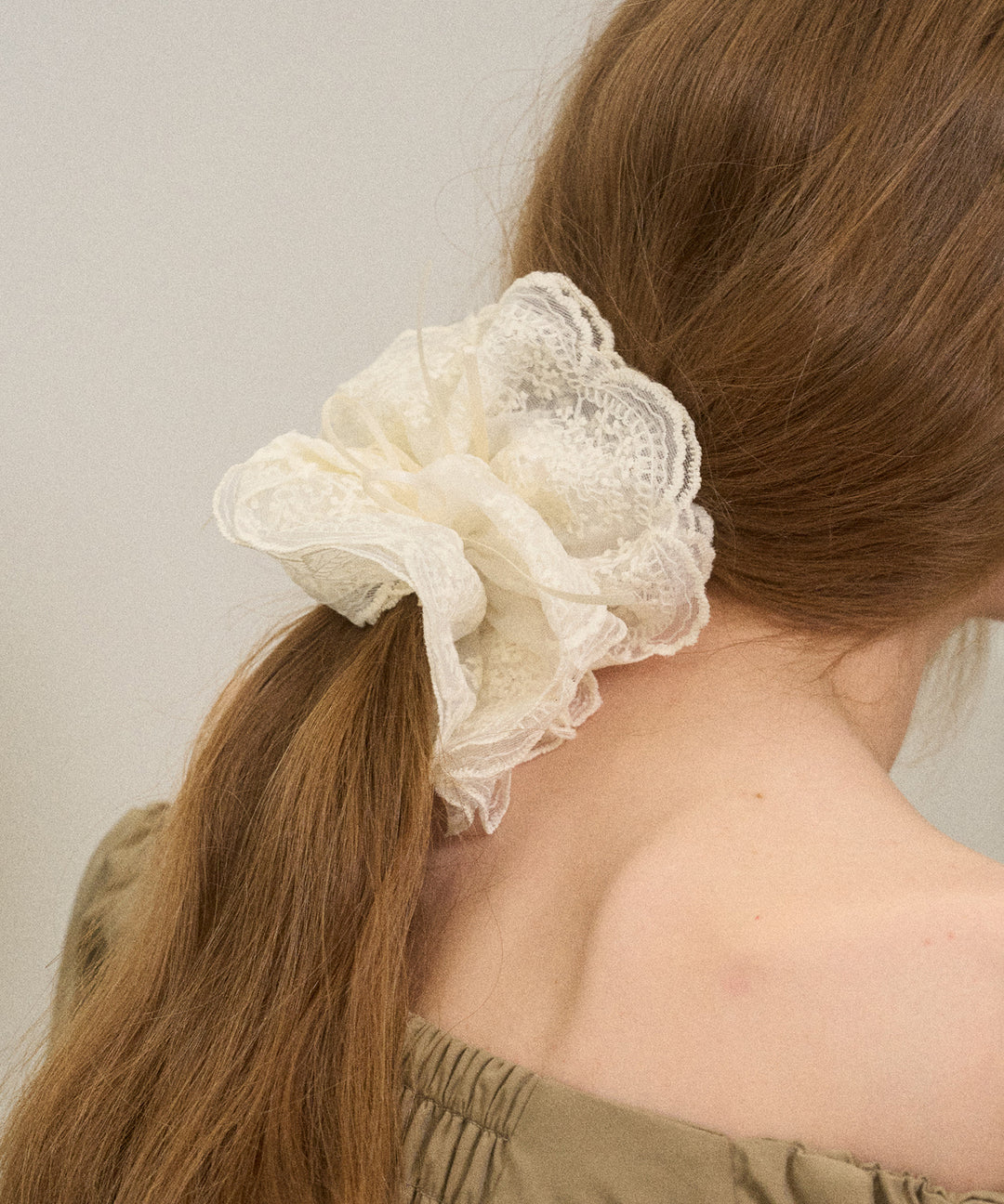 ANTIQUE W LACE Chou Chou