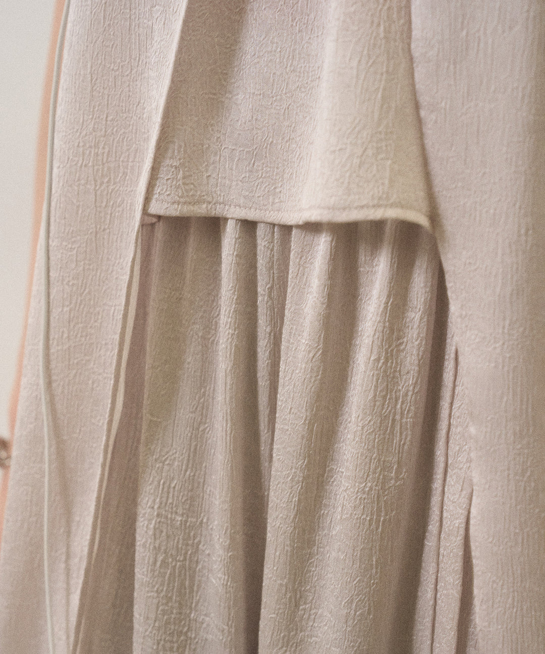 Crinkle Satin Layered C/A