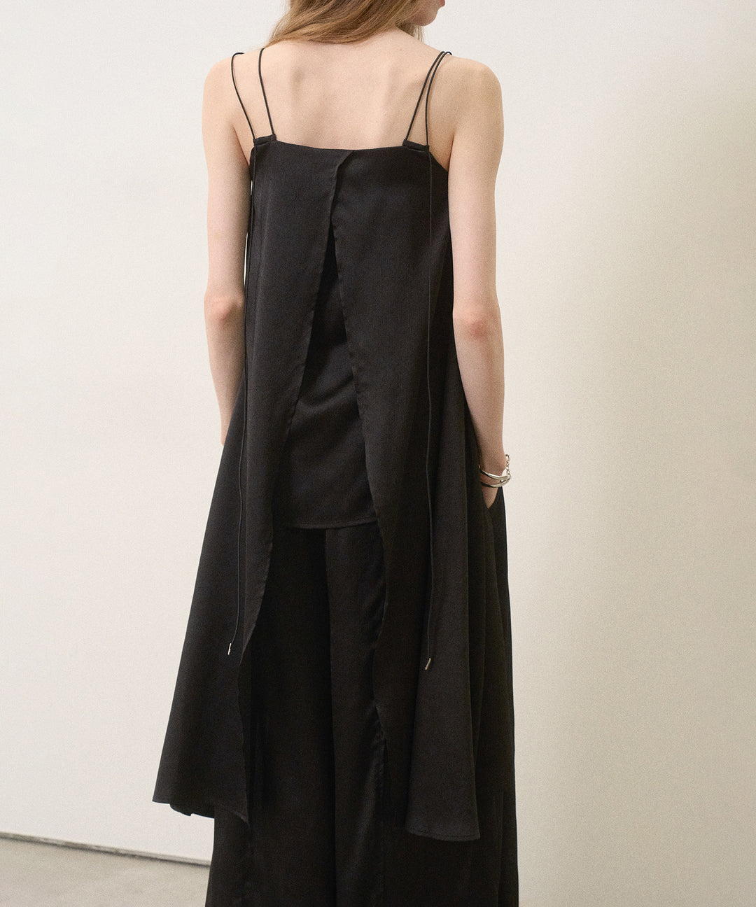 Crinkle Satin Layered C/A