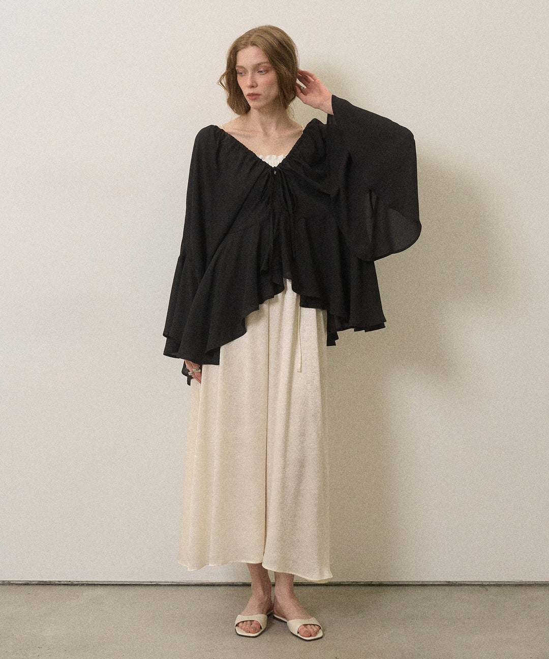Airy Ciffon Gather Blouse