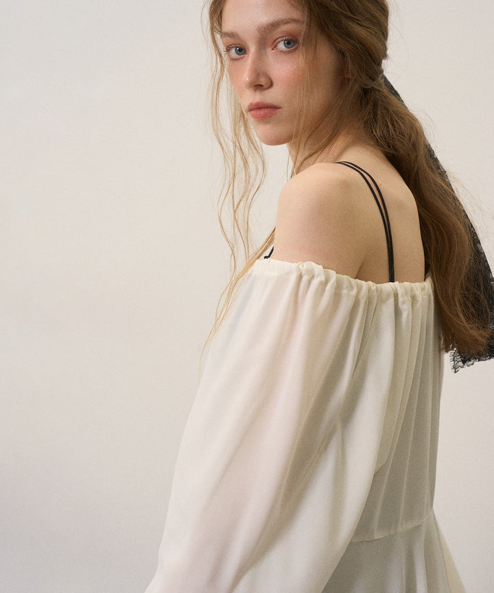 Airy Ciffon Gather Blouse