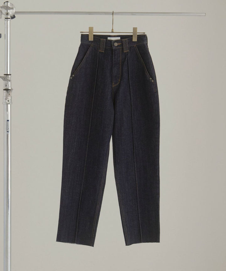 Pintuck Tapered Denim