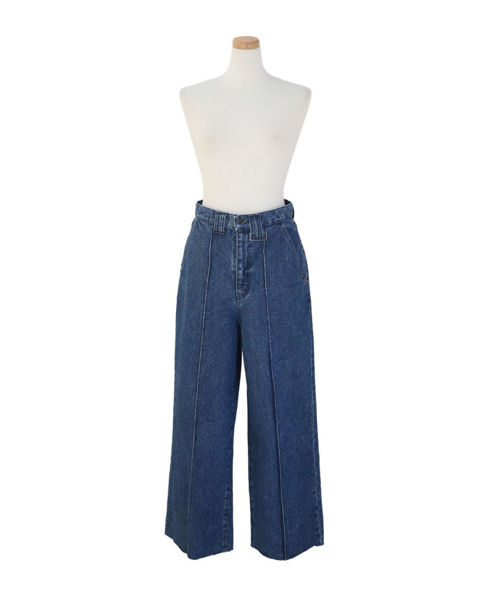 Pintuck Wide Wash Denim