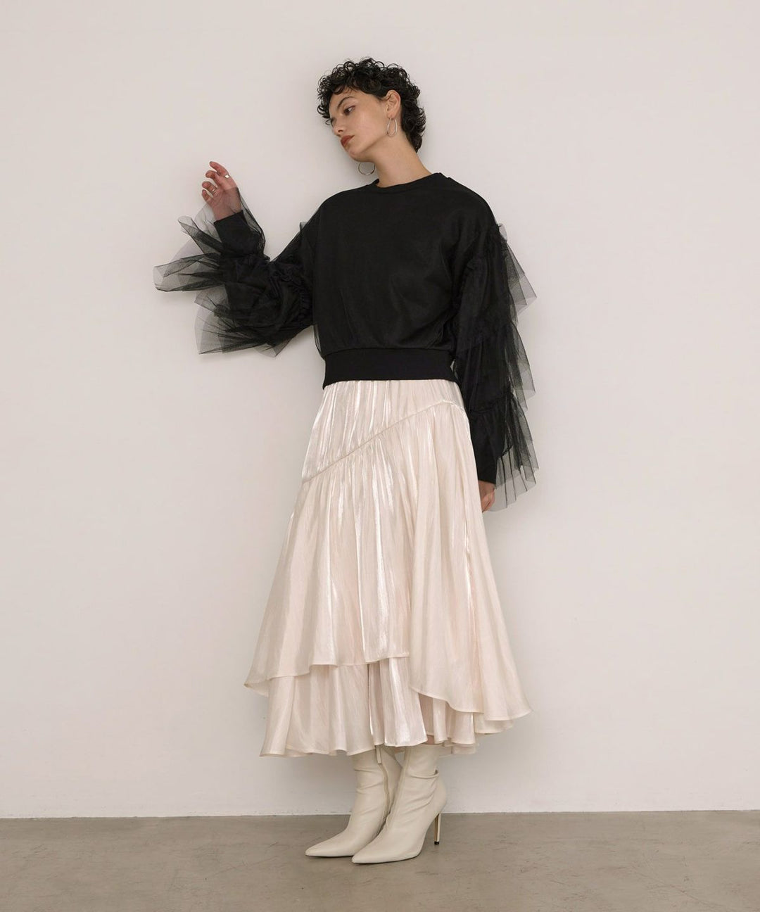 Tiered Sleeve Mix Sweat Tops