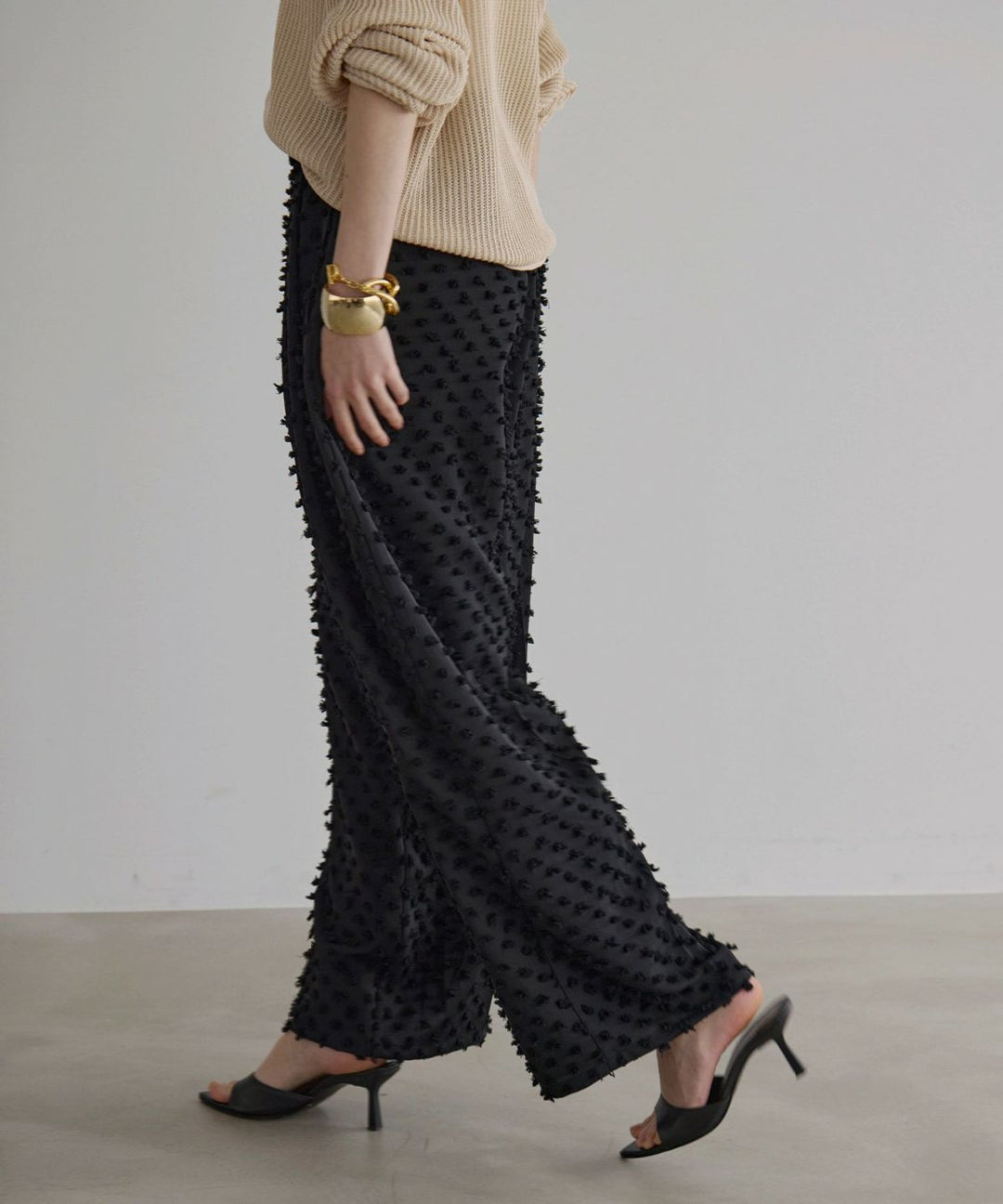 Cubic Dobby Tuck Pants