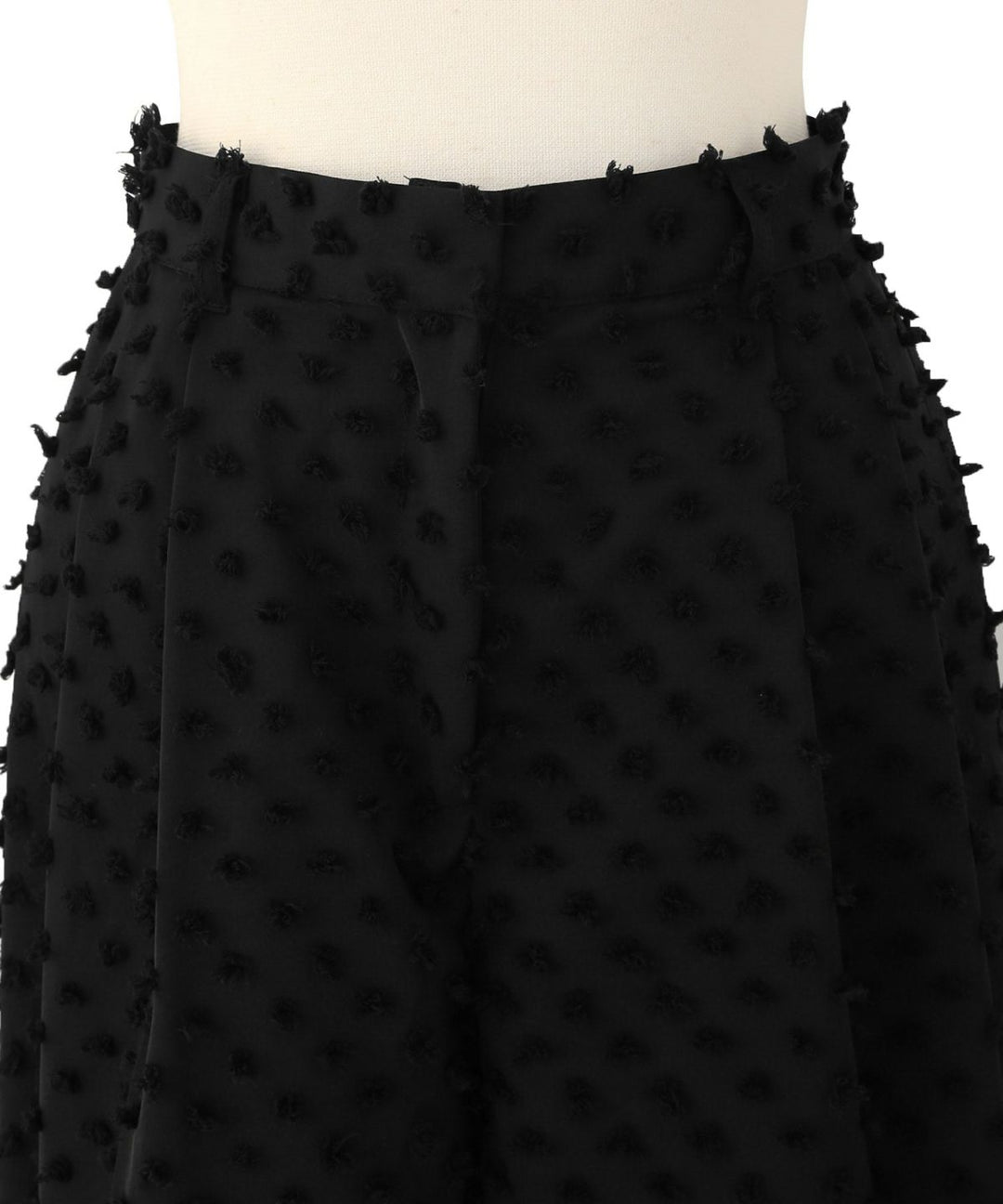 Cubic Dobby Tuck Pants