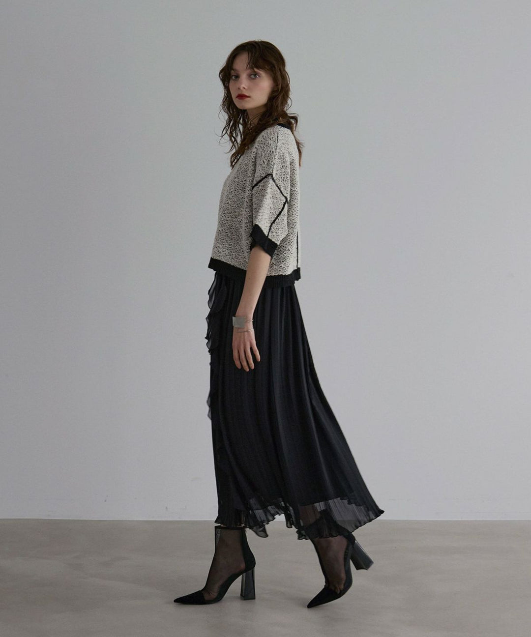 Pleat Ruffle Mellow Skirt
