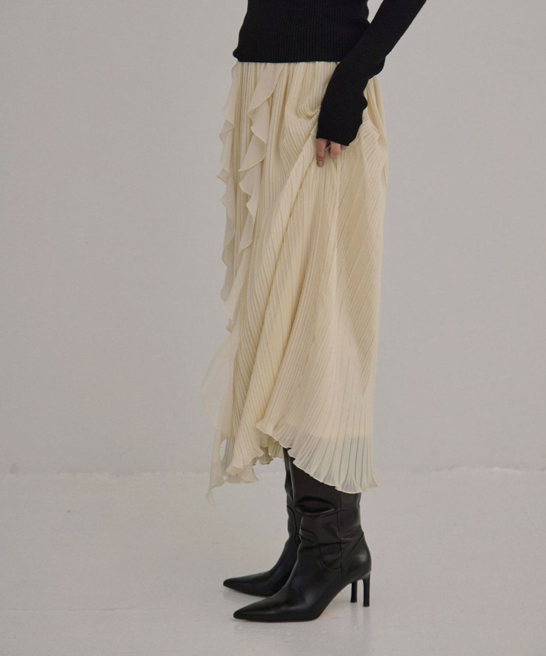 Pleat Ruffle Mellow Skirt