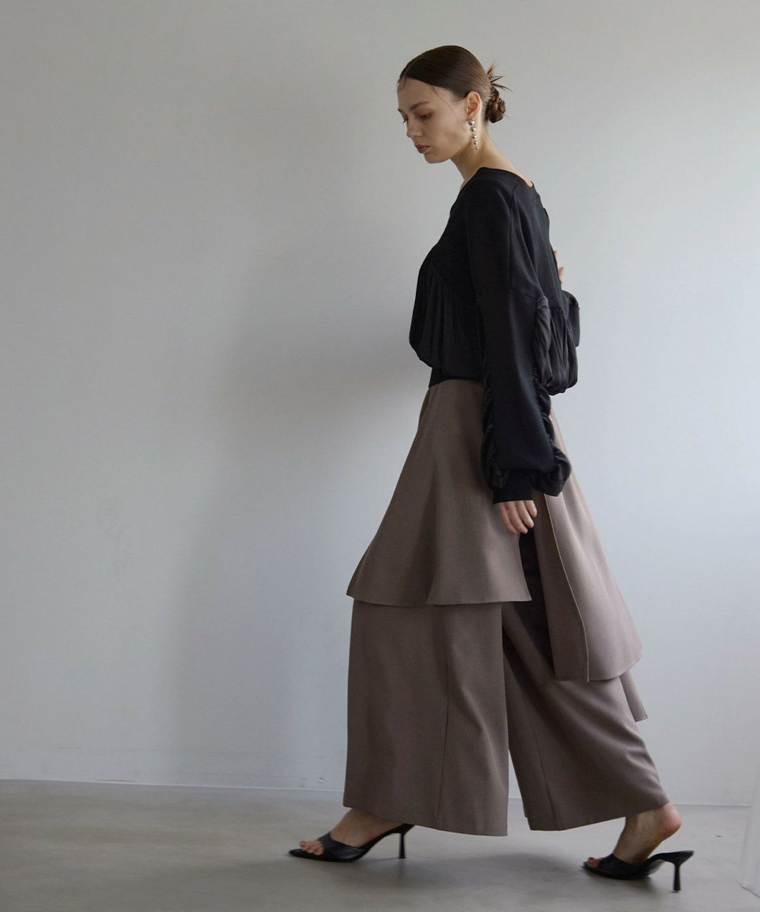 Volume Gather Mix Knit Tops
