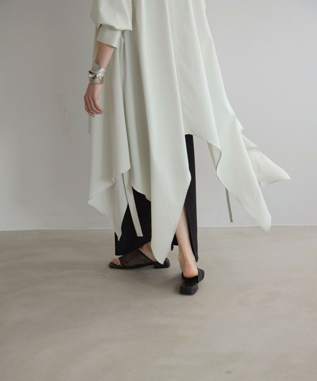 Bumpy Irregular Hem Shirt