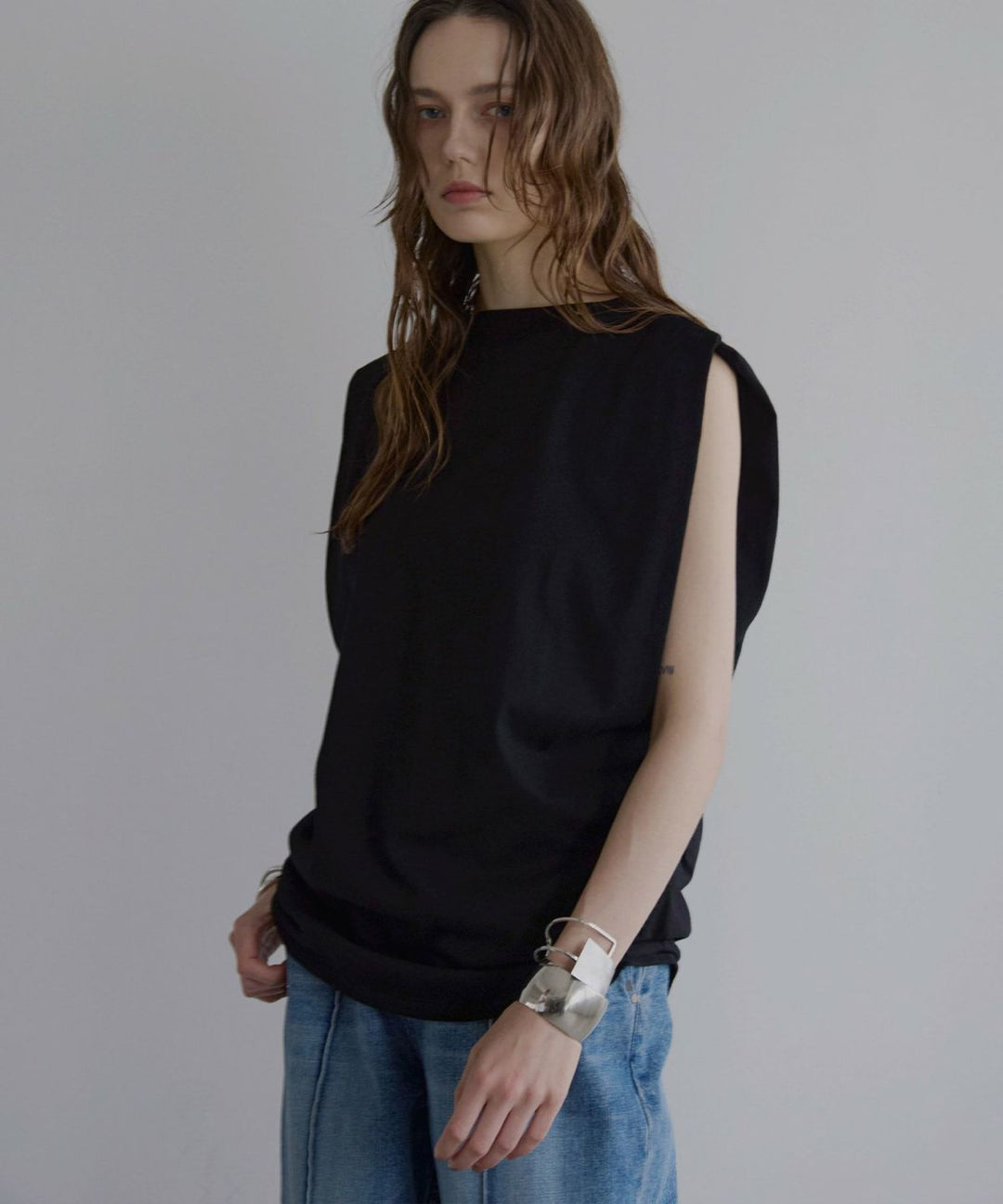 Tuck Shoulder Tee