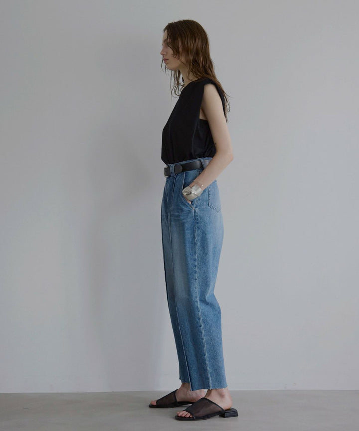 Tuck Shoulder Tee