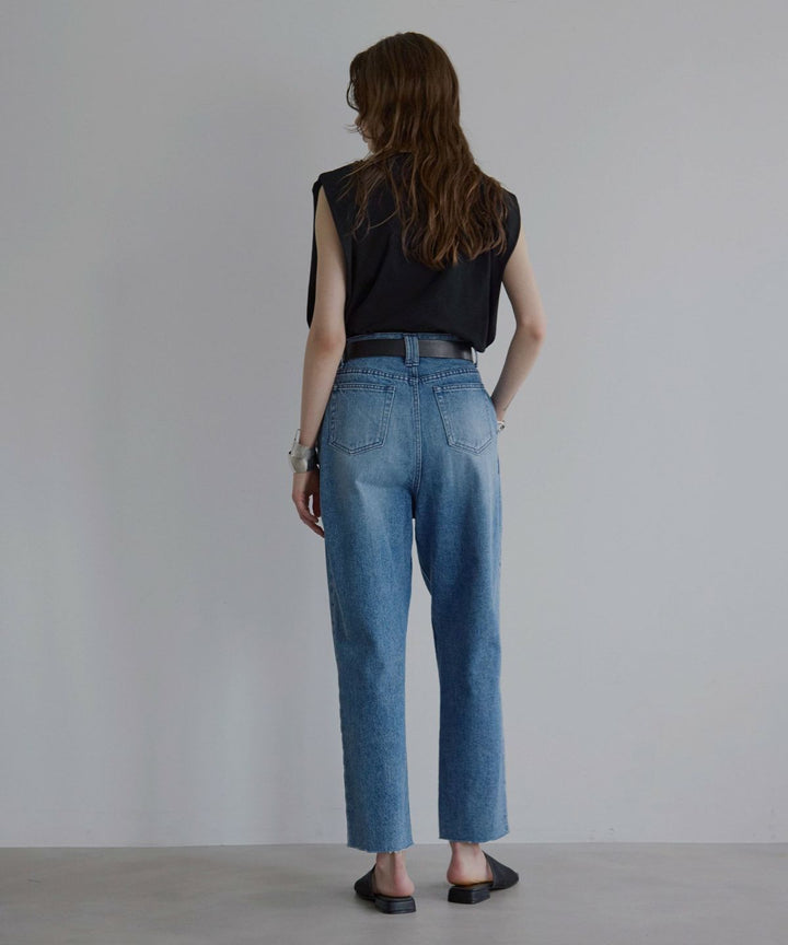 Tuck Shoulder Tee