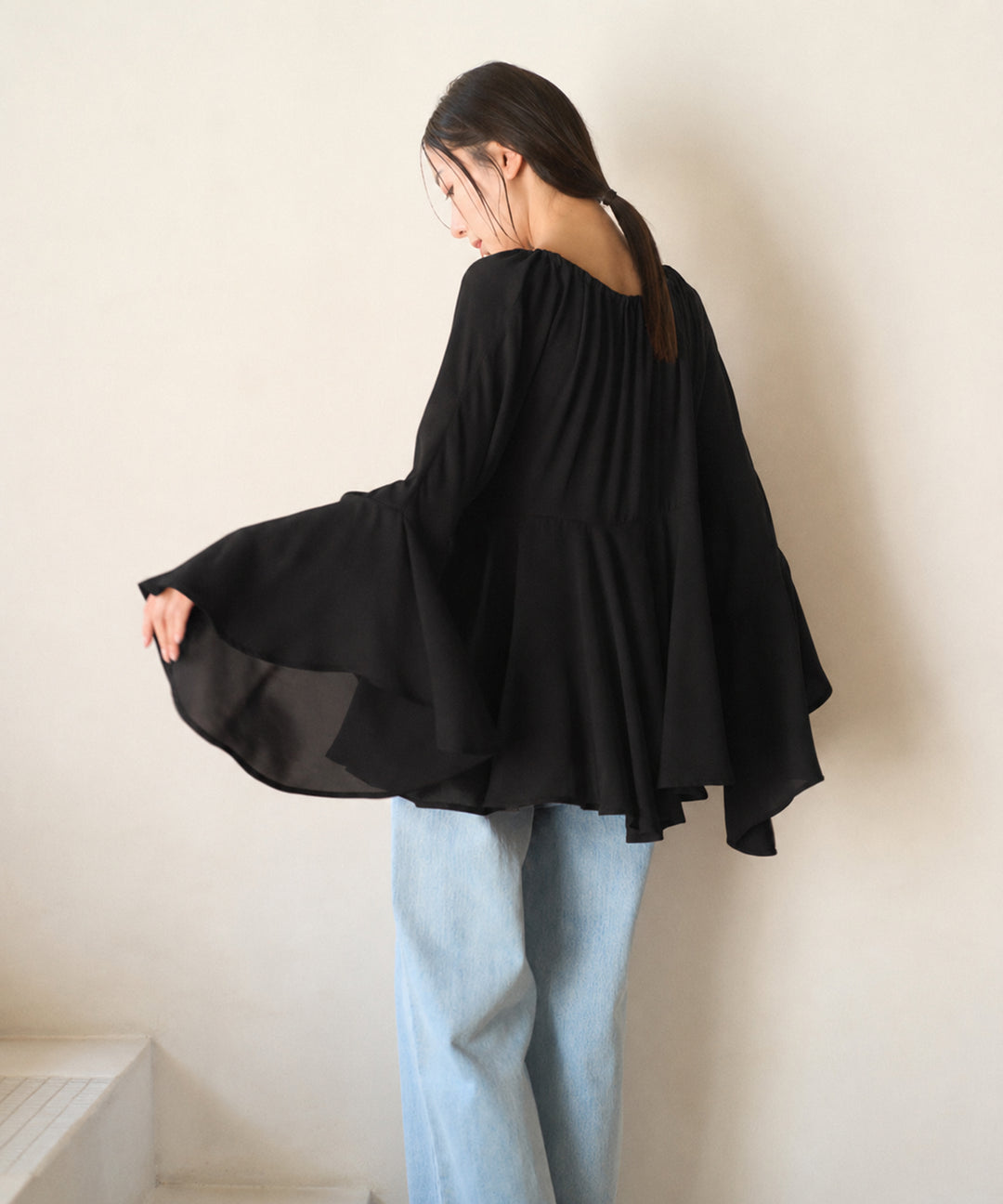 Airy Ciffon Gather Blouse