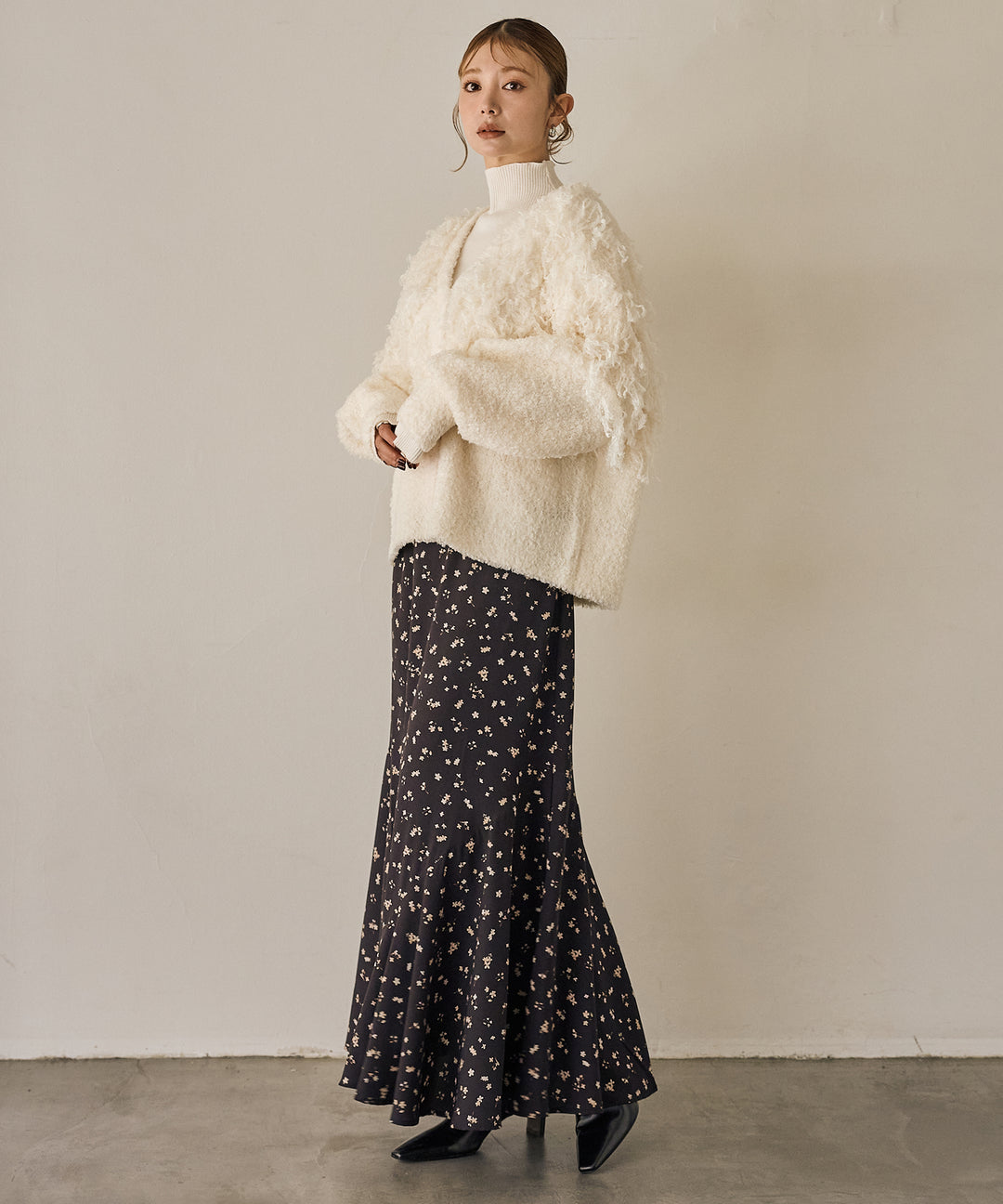 [SET]Teddy Loop C/D Knit+Floral Semi Flare Skirt