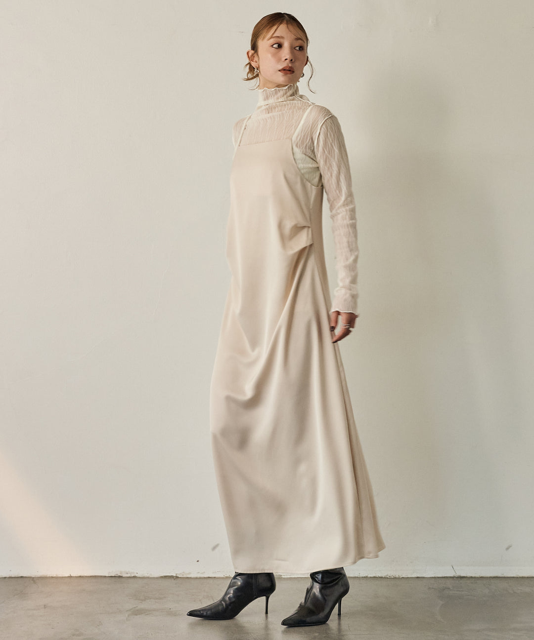 (eliuu)Luminous Satin Tuck C/A Onepiece